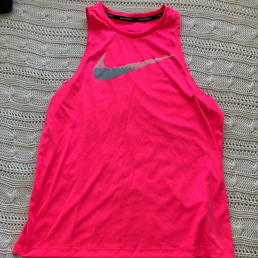 Nike tank